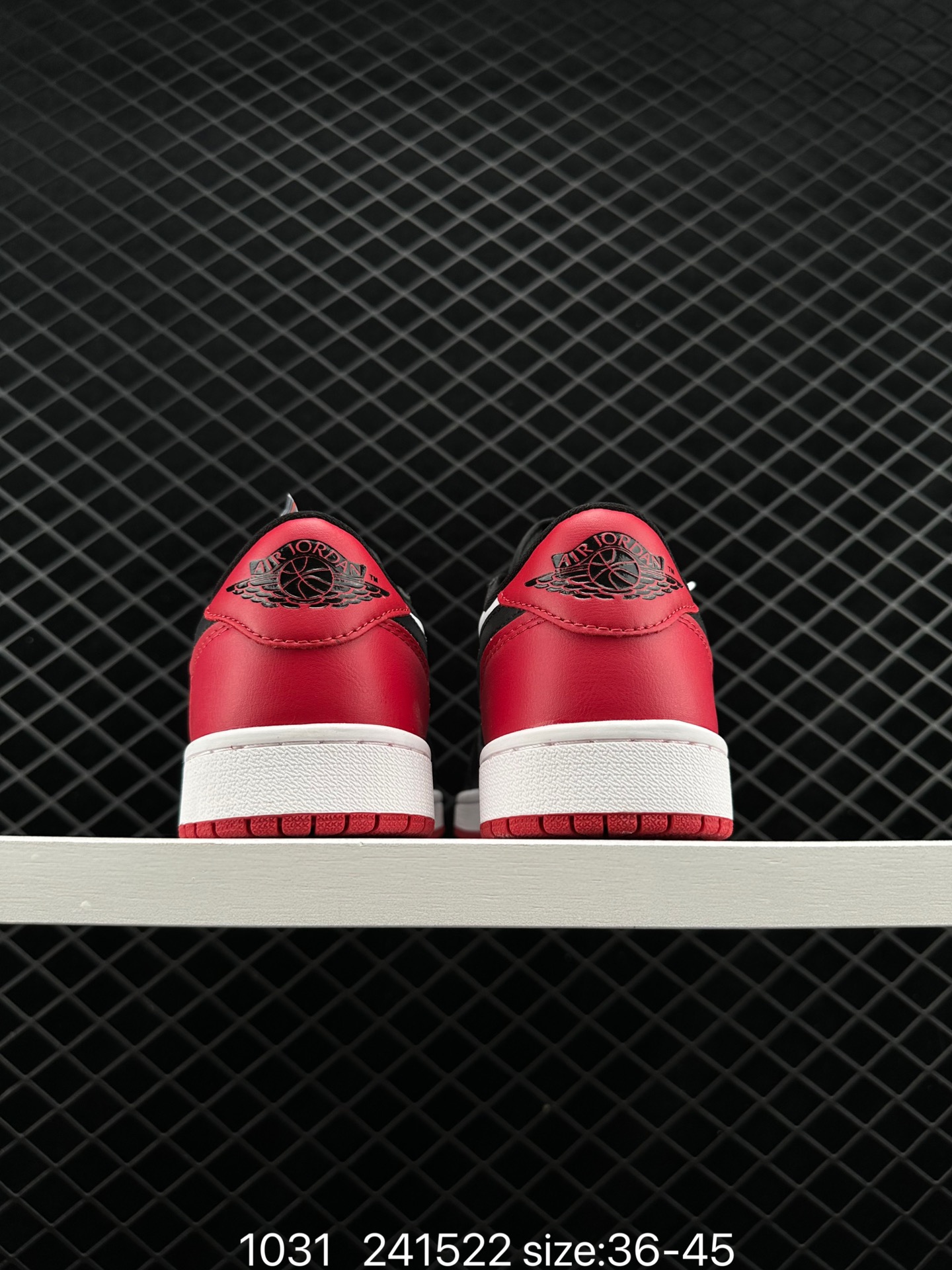 NK Air Jordan 1 Retro High OG ”Hyper Royal“